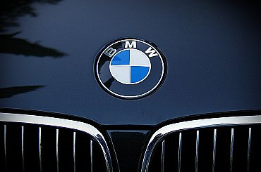 Zisk BMW sa vlani prepadol kvôli problémom v Číne a s brzdami o viac ako tretinu