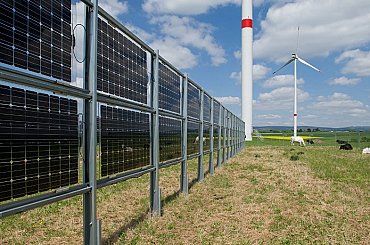 Kúpili elektrárne, ktoré vlastnil Brhel. Teraz chcú Rakúšania postaviť na Slovensku najväčší solárny park