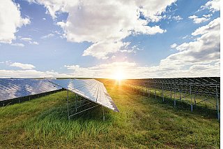 IRENA: Investice do obnovitelných zdrojů energie se musí zvýšit čtyřnásobně